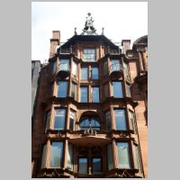 The Hatrack by James Salmon, 142a, 144 St. Vincent Street, Glasgow (1899–1902), photo Tom Parnell.jpg